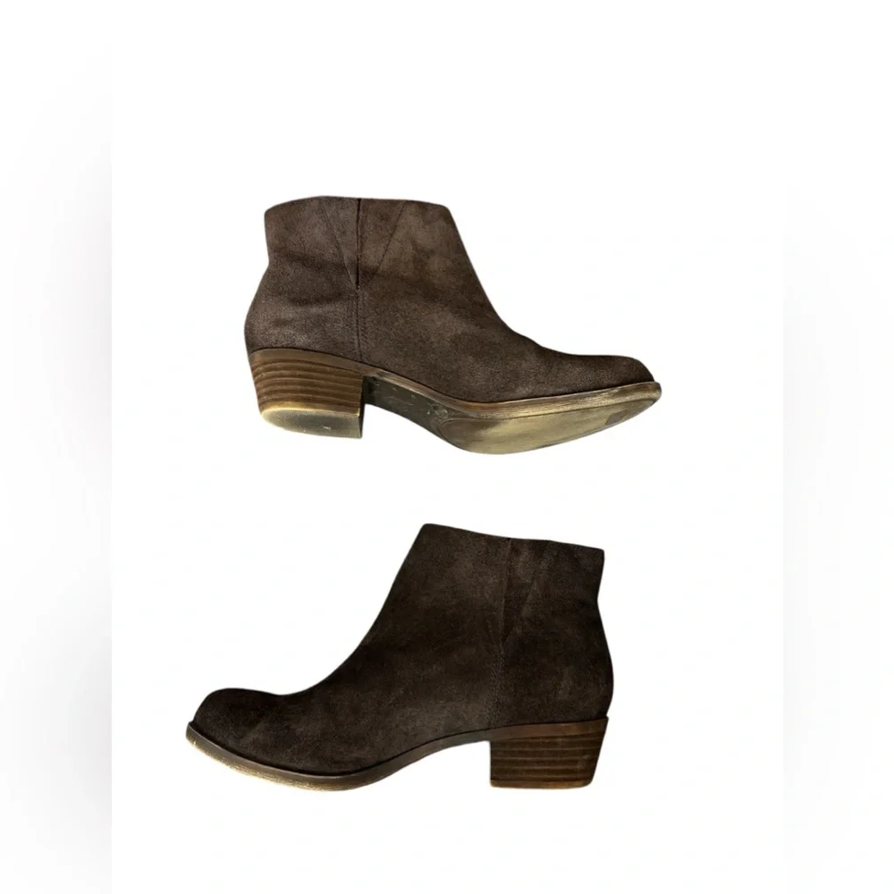 Lucky Brand chocolate brown suede leather ankle boots size 8 - Picture 3 of 8
